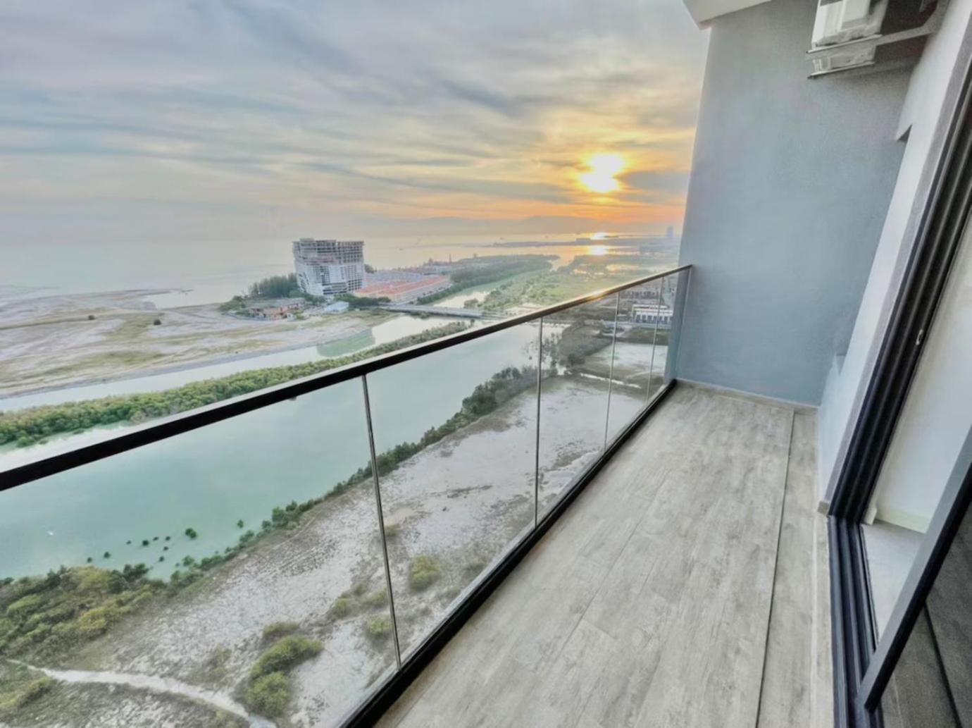 Imperio Residence Melaka Екстериор снимка